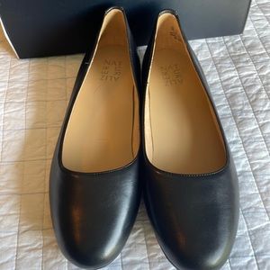 Naturalizer maxwell flats, size 10